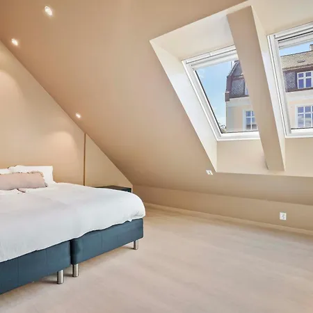 Floro Apartments Hotell Aparthotel *