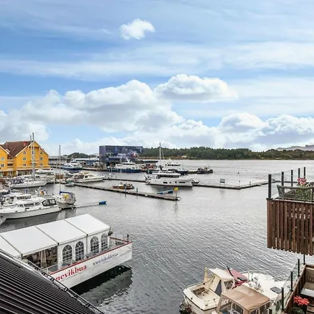 Ξενοδοχείο με διαμερίσματα Floro Apartments Hotell 3*