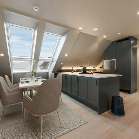 Ξενοδοχείο με διαμερίσματα Floro Apartments Hotell Florø