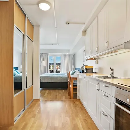 Floro Apartments Hotell Ξενοδοχείο με διαμερίσματα 3*