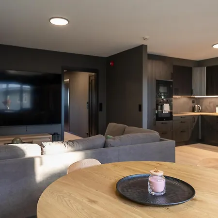 Floro Apartments Hotell Hotel apartamentowy 3*
