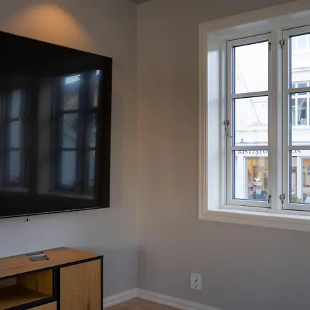 Ξενοδοχείο με διαμερίσματα Floro Apartments Hotell 3*