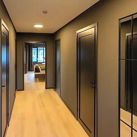 Floro Apartments Hotell Апарт-отель 3*