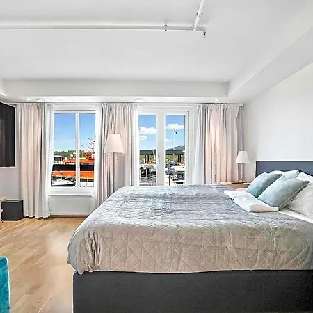 Апарт-отель Floro Apartments Hotell Флоро