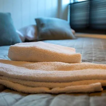Floro Apartments Hotell 3* Florø