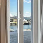 Floro Apartments Hotell شقة فندقية فلورو